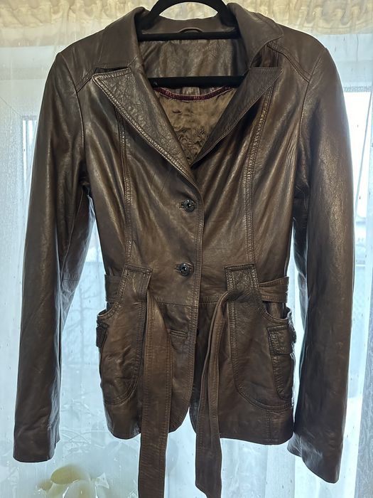 Geaca de piele de dama