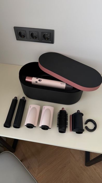 Dyson Airwrap стайлер розовый
