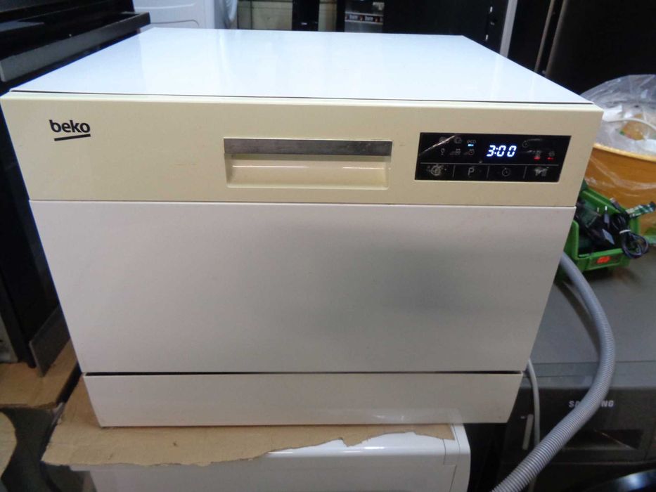 masina de spalat vase mini BEKO