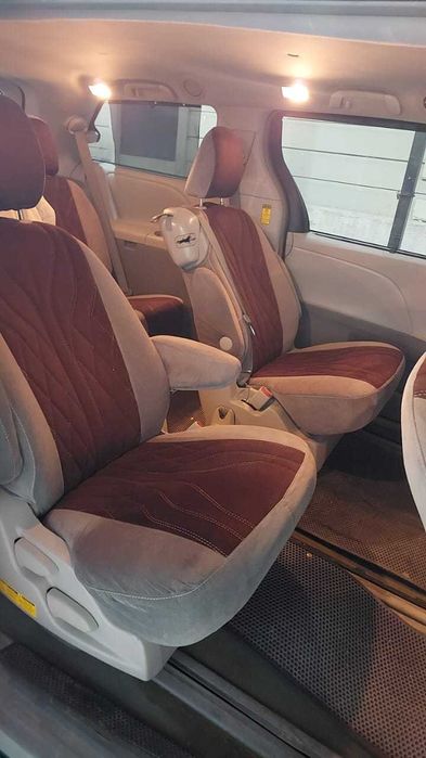 Продаю Toyota Sienna(Газ-Бензин)