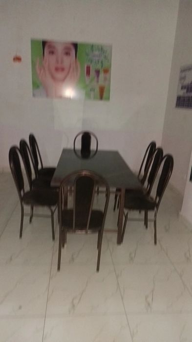 Сифатли ва янги стол стуллар сотилади