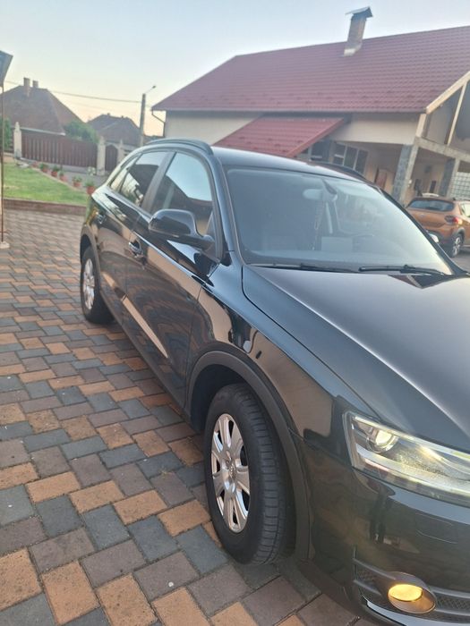 Vând Audi Q3 TDI tel  0746206829