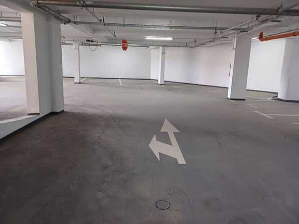 Дава се под наем Гараж / Паркомясто в Варна, Младост 2 - 13 кв.м за 91.8 € - Снимка #4