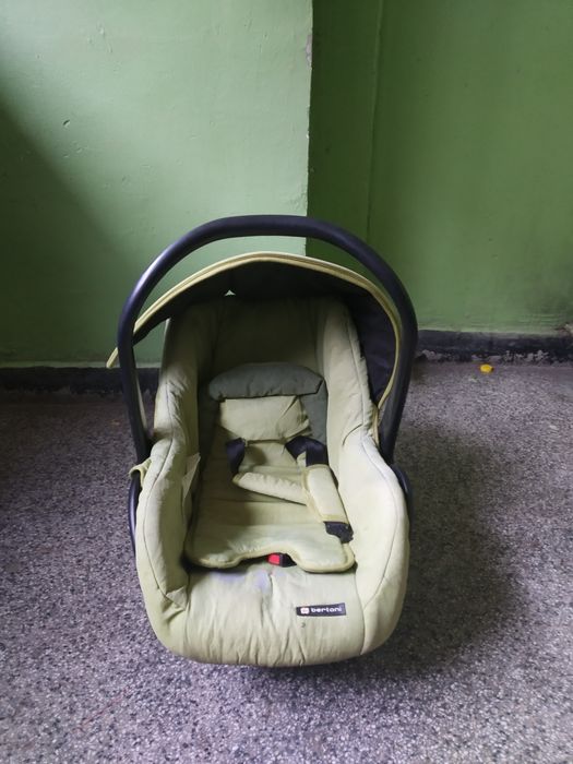 Комбинирана количка -лятна и зимна + кошче за кола