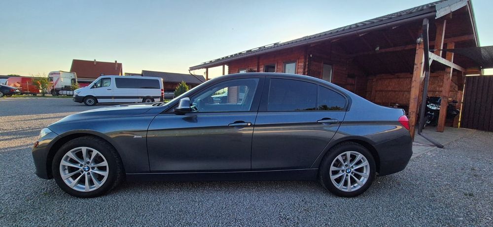 Bmw 318 XDRIVE 2016 Full led