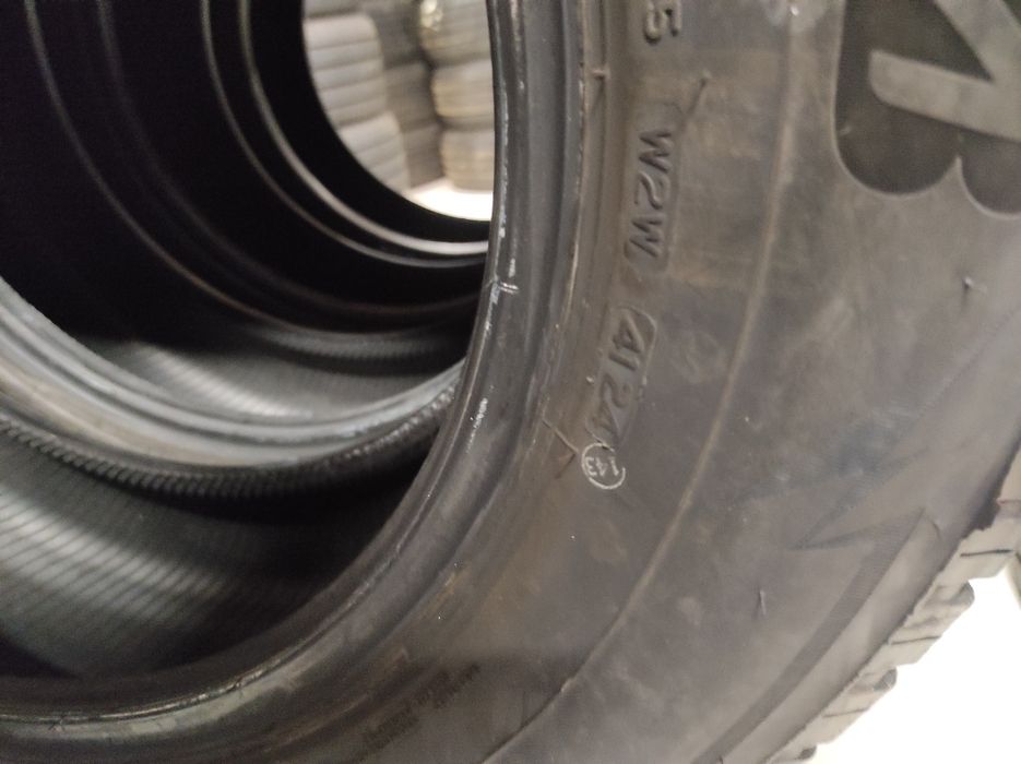 225/65/17 Bridgestone