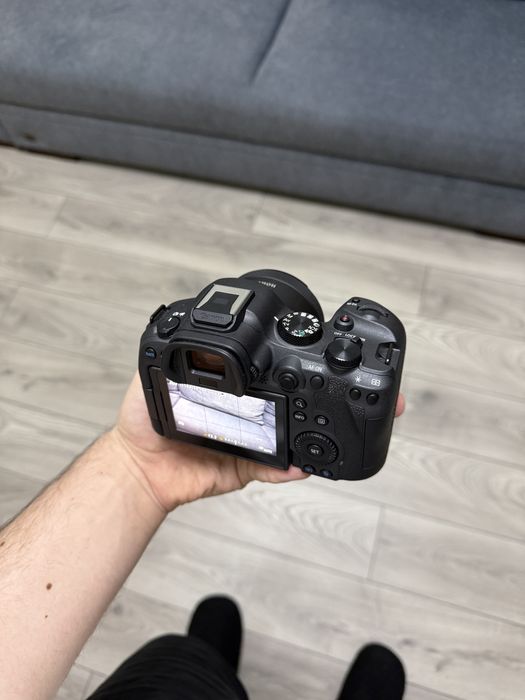 Камера Canon EOS R6 Mark 2 Body