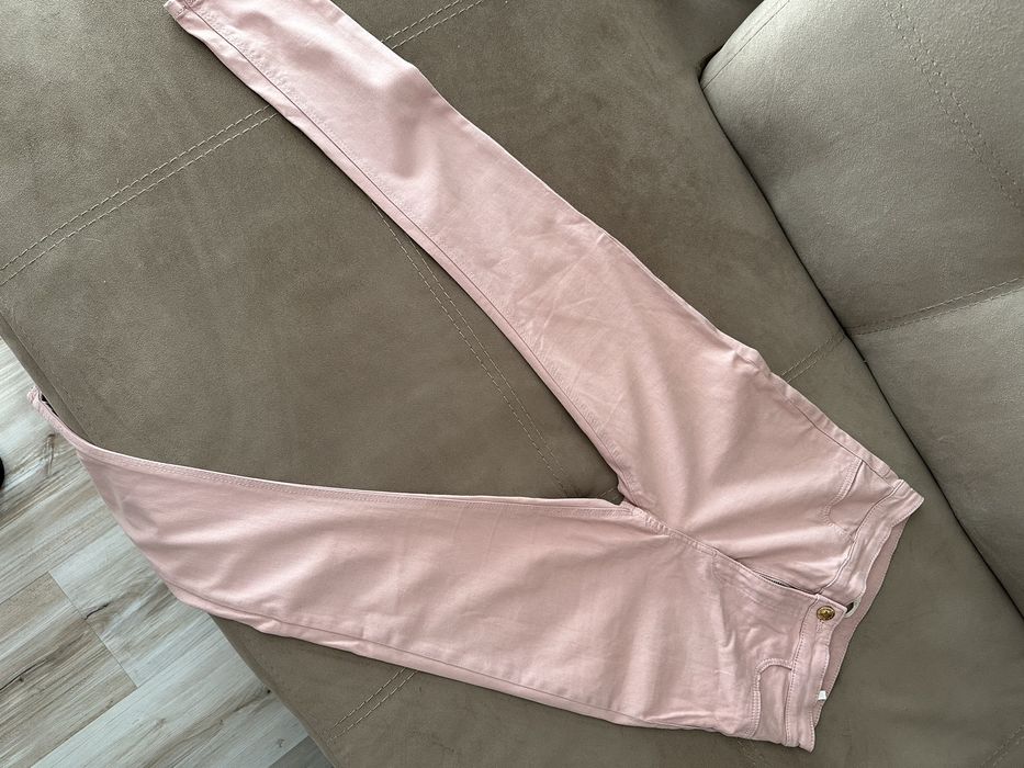 Дънки и къси панталони по 20-25лв