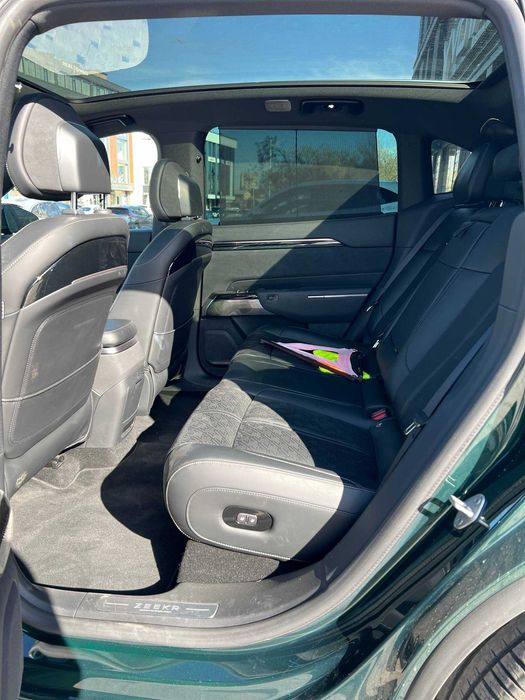 Zeekr 7X AWD Full 3-pozitsiya B/U