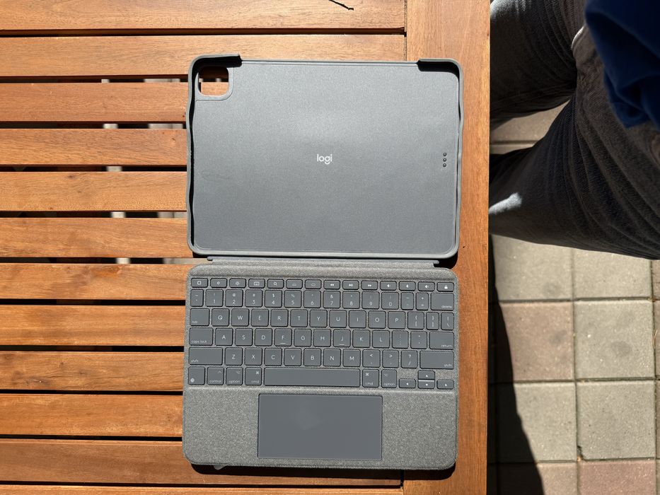 iPad Pro 256GB + клава Logitech Combo + Apple Pencil