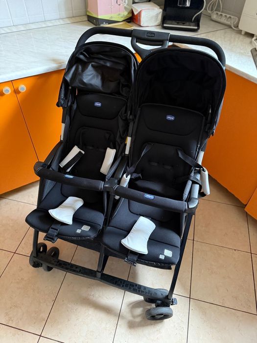 Carucior copii gemeni Chicco Ohlala Negru