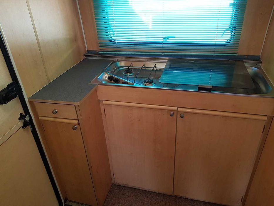 Продавам каравана