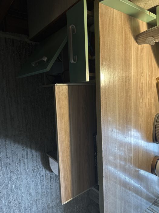 Письменный стол!