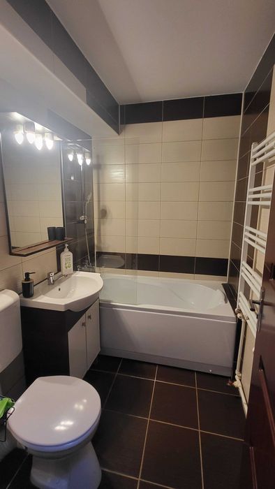 Proprietar, inchiriez apartament 2 camere, zona Centrala (Maternitate)