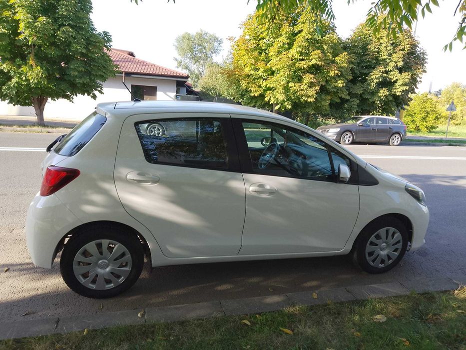 TOYOTA Yaris 2015 — imagine 1