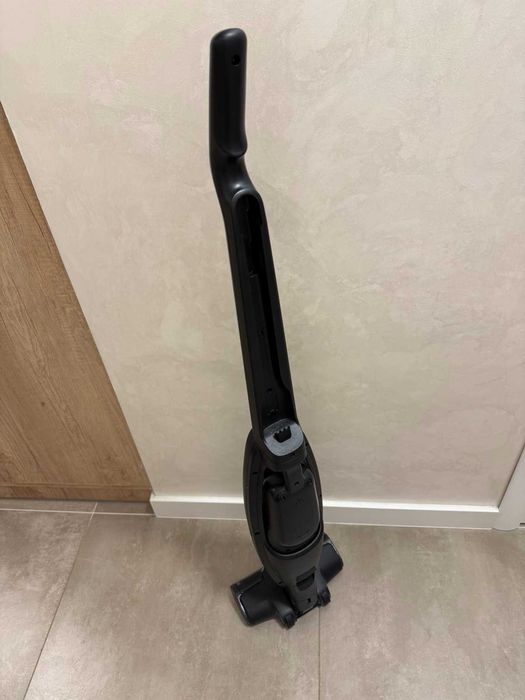 Прахосмукачка AEG QX8-2-ANIM