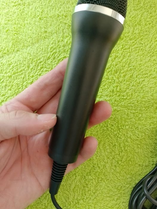 Microfon karaoke