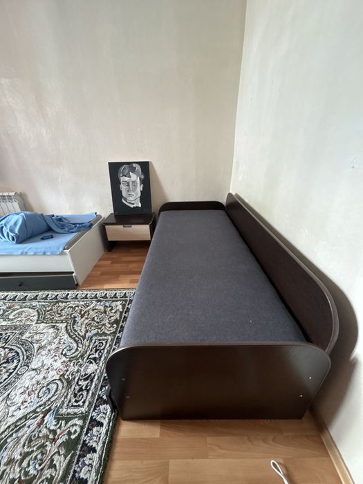 Продается стильная кровать с ящиками