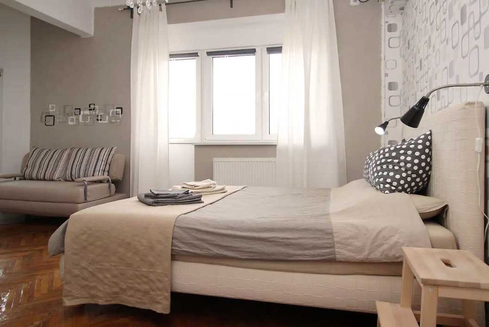 Дава се под наем Едностаен апартамент в Пловдив, Старият град - 40 кв.м за 178.5 € - Снимка #2