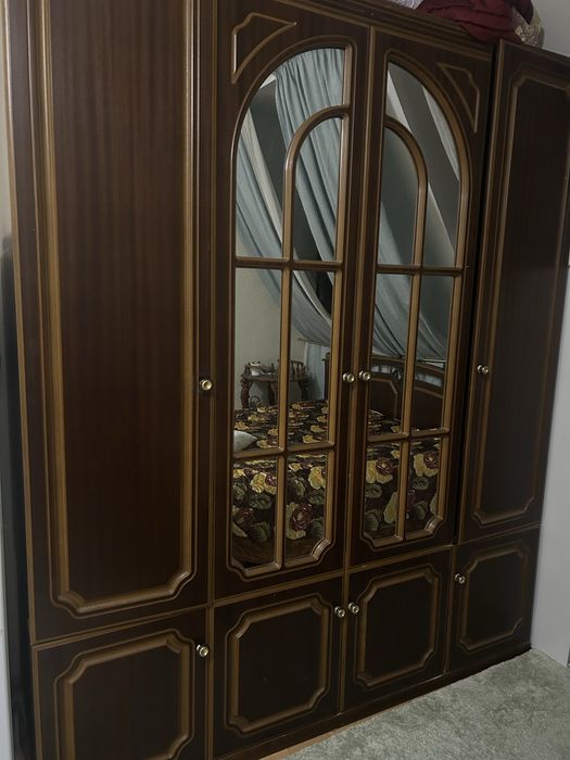 Спальный гарнитур