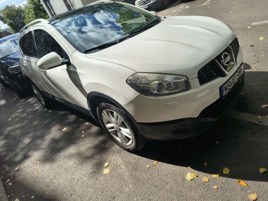 Nissan Qashqai automată