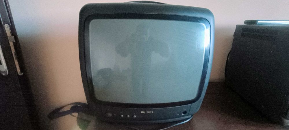 телевизори Сони,Филипс