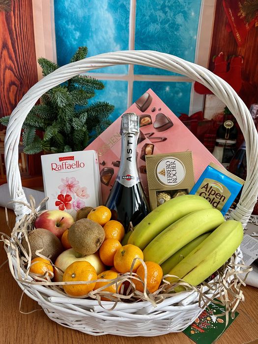 Корзины подарки коробки боксы