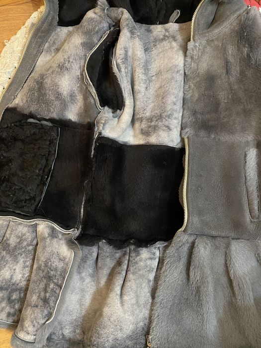 Продам детскую дубленку 6-7 лет