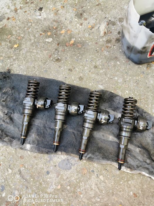 Dezmembrez vw golf 5 1.9 5 trepte