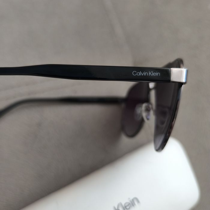 Оригинални слънчеви очила Calvin Klein