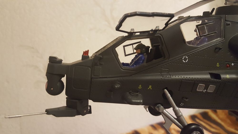 Модель вертолета z-10