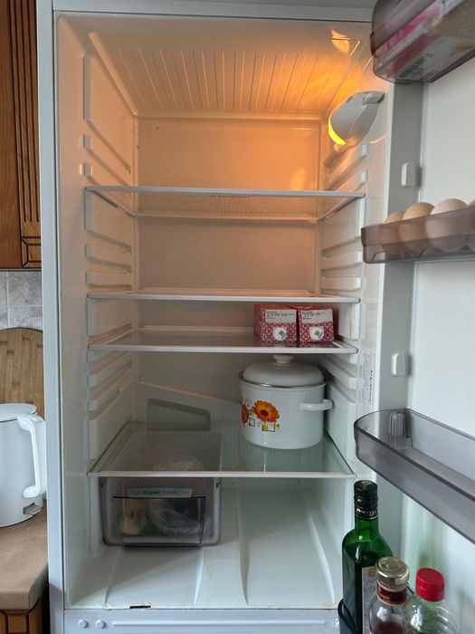 Холодильник марки Ariston