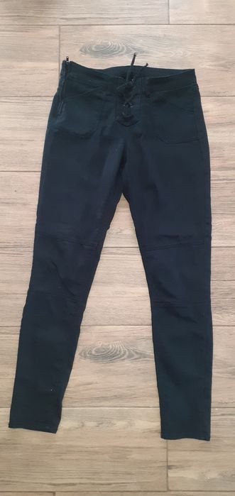 Pantaloni dama/blugi negrii