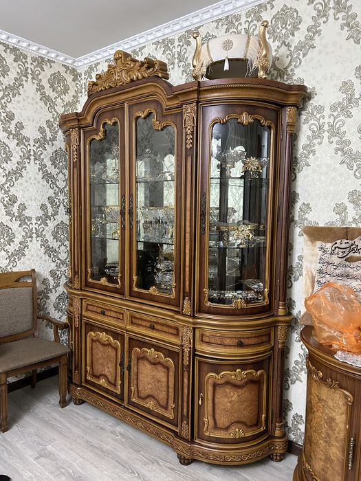 Продам мебель малайзийский