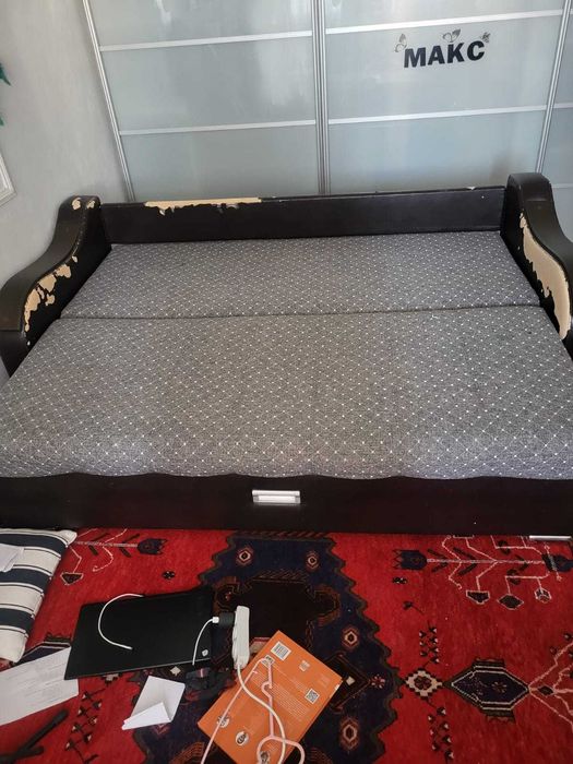 Диван раскладывающийся