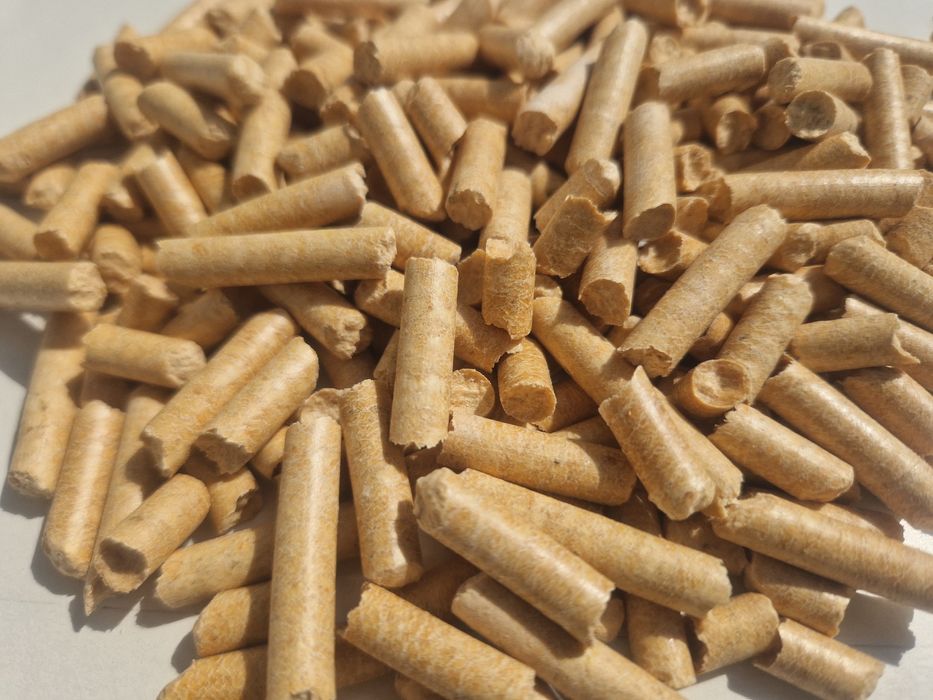 Lambriu, Scândură, Grindă