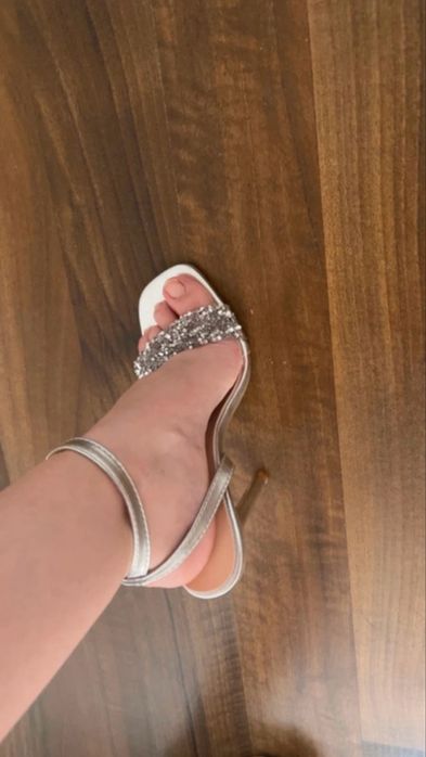 Sandale cu toc argintii