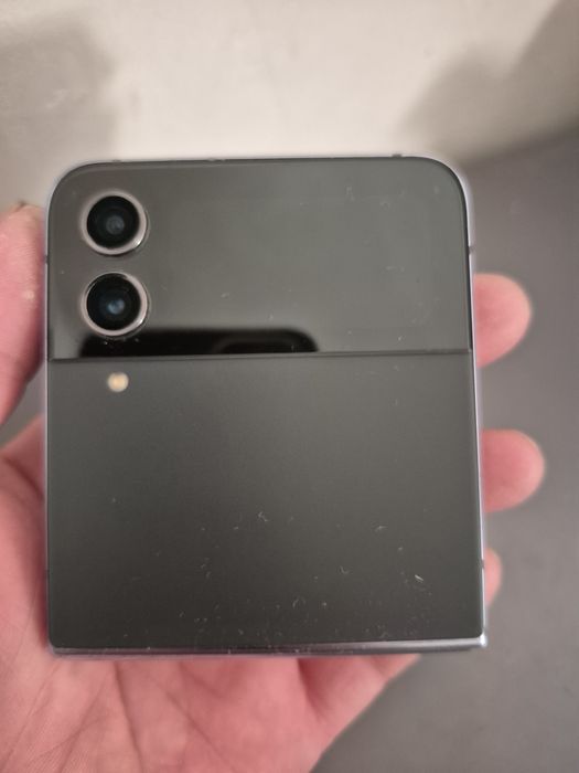 Samsung Z flip 4