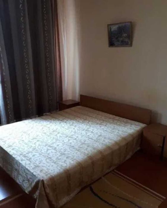 Дава се под наем Тристаен апартамент в Пловдив, Център - 90 кв.м за 331.5 € - Снимка #1