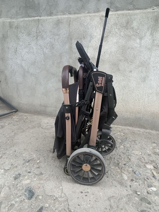 Продам коляску б/у, состояние хорошее
