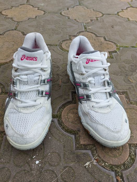Adidasi Asics Nr.40 5