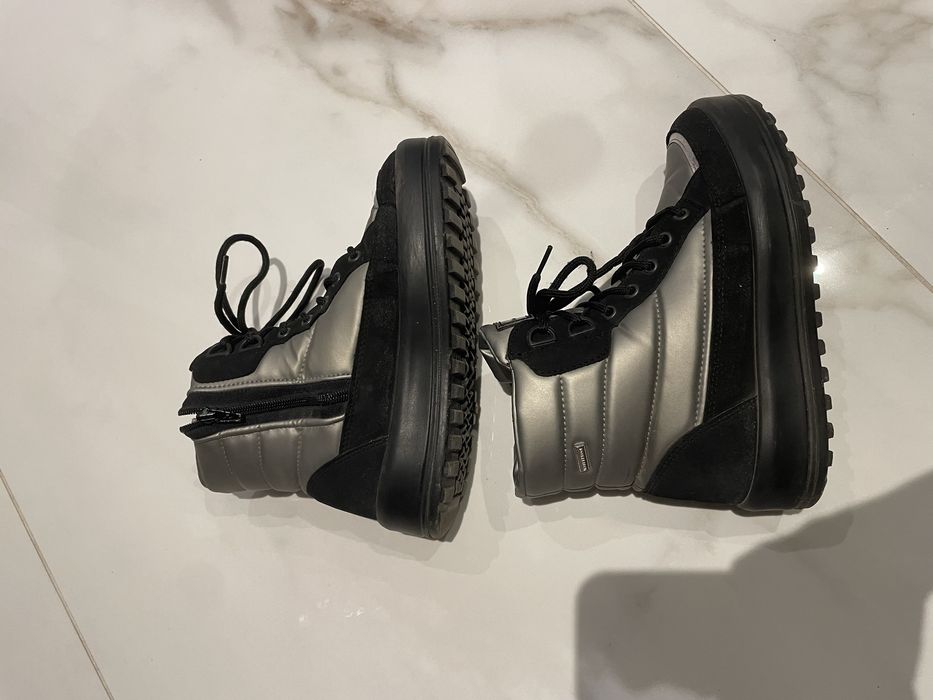 Боти с черно и сребърно