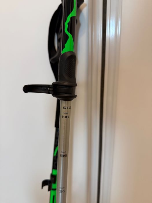 set ski HEAD KORE 105 cu legaturi TYROLIA ATTACK 13, bete extensibile