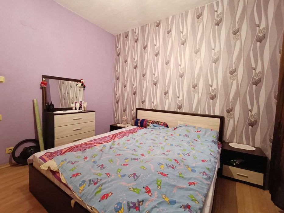 Продава се Тристаен апартамент в Велико Търново, Бузлуджа - 101 кв.м за 1238 €/кв.м - Снимка #1