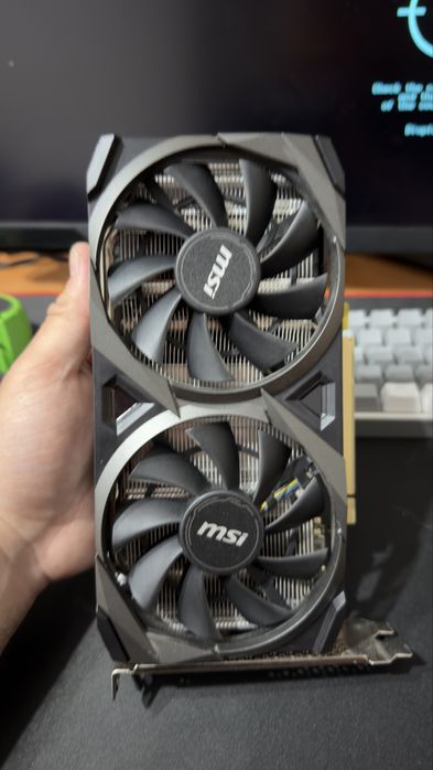 Продаю RTX3050 8 gb MSI