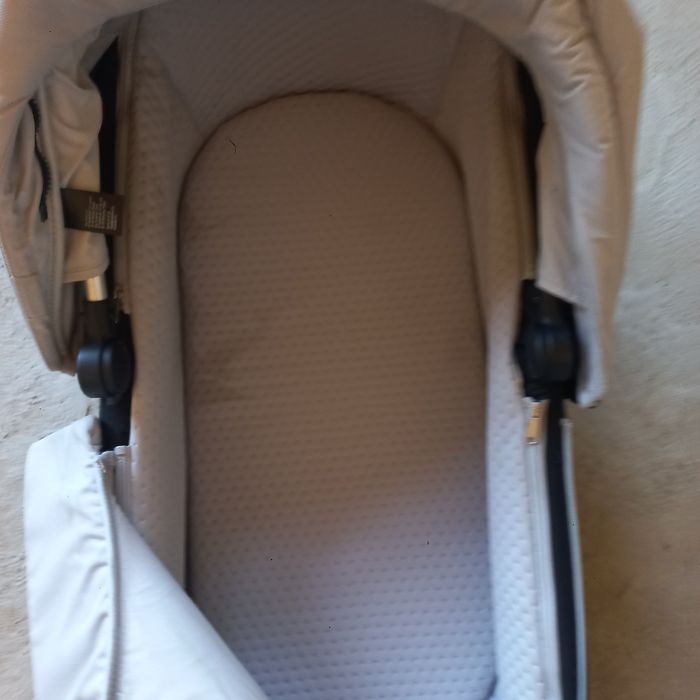 Автокресло люлка лежанка