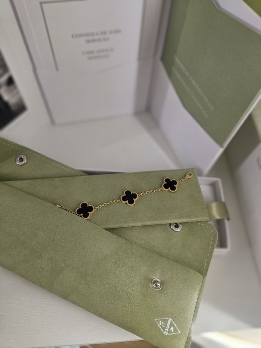 Van cleef & Arpel Onyx
