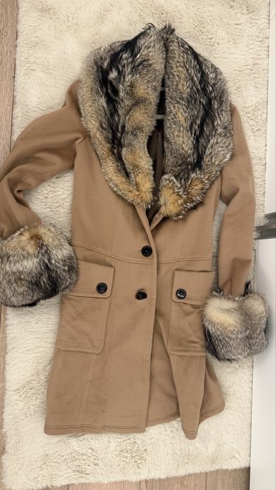 Burberry-дамско палто