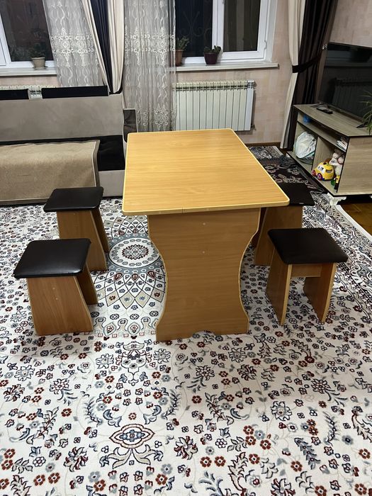 Кухонный стол Отдам даром