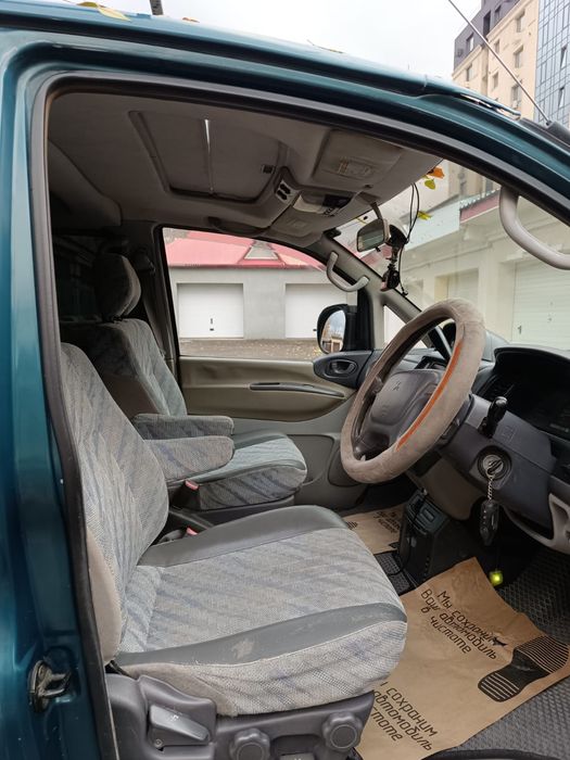 Mitsubishi Delica 1999